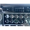 Image 21 : 2007 KENWORTH T800B TRI/A SLEEPER BED TRUCK