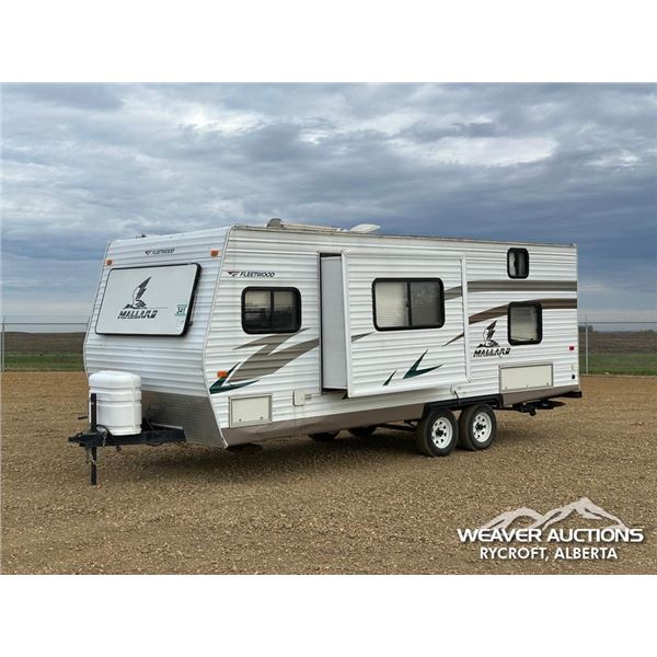 2005 FLEETWOOD 21 FT. MALLARD T/A TRAVEL TRAILER