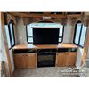 Image 24 : 2010 CEDAR CREEK 40 FT. 5TH WHEEL TRAVEL TRAILER