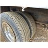 Image 27 : 1999 GMC SIERRA 3500HD FLATBED W/DUMP BODY