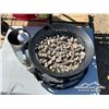 Image 9 : SMOKER / BBQ CHARCOAL AND PROPANE FIRE PIT