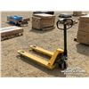 Image 4 : INDUSTRIAL 3000 KG PALLET JACK