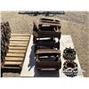 Image 7 : UNIVERSAL BOBCAT TRACKS AND SPACERS
