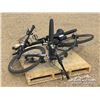 Image 1 : (3) BIKES