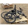 Image 3 : (3) BIKES