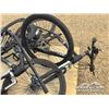 Image 7 : (3) BIKES