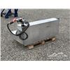 Image 4 : L-SHAPED FUEL TANK W/ PUMP