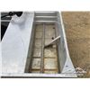 Image 9 : FLAT BOTTOM 12 FT.  ALUMINUM BOAT