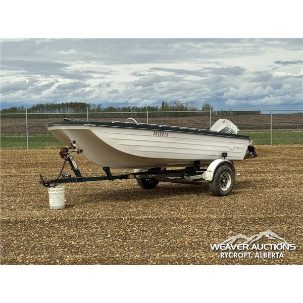 VINTAGE 15 FT. FIBERGLASS TRI-HULL BOAT & TRAILER