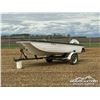 Image 1 : VINTAGE 15 FT. FIBERGLASS TRI-HULL BOAT & TRAILER