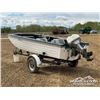 Image 4 : VINTAGE 15 FT. FIBERGLASS TRI-HULL BOAT & TRAILER