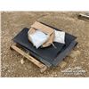 Image 3 : FLOOR MATTS & PLASTIC COVERS
