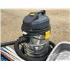 Image 12 : SINK, SHOP VAC, PLUMBING SUPPLIES