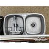 Image 7 : SINK, SHOP VAC, PLUMBING SUPPLIES