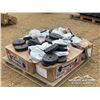 Image 2 : ASSORTED LIFTING WEIGHTS & GYM ACCESSORIES