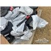 Image 8 : ASSORTED LIFTING WEIGHTS & GYM ACCESSORIES