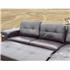 Image 7 : L SHAPE LEATHER SECTIONAL W/OTTOMAN
