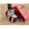 Image 7 : 4400 LB. INDUSTRIAL RED PALLET JACK