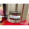 Image 14 : 2026 MAGNUM 4000 PSI PRESSURE WASHER