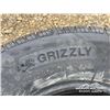 Image 12 : (5) MISC TIRES