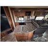 Image 15 : 2014 JAYCO EAGLE 34 FT. T/A TRAVEL TRAILER