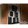 Image 25 : 2014 JAYCO EAGLE 34 FT. T/A TRAVEL TRAILER