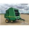 Image 2 : JOHN DEERE 566 ROUND BALER