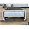 Image 7 : 8FT. GMC 3500 BOX