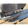 Image 7 : EXCAVATOR SEAT
