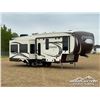 Image 2 : 2013 COLUMBUS 320RS 32 FT T/A  FIFTH WHEEL TRAILER