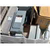 Image 10 : ELECTRICAL PANELS & HARDWARE