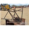 Image 6 : STEEL SAW HORSES & TANK STAND