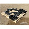 Image 4 : 3PT HITCH ATTACHMENTS &  FEL QUICK ATTACH