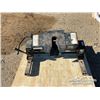 Image 5 : REESE SLIDING 16K 5TH WHEEL HITCH