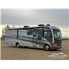 Image 2 : 2005 FLEETWOOD PACE ARROW 36D 35 FT. S/A MOTORHOME