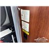 Image 51 : 2005 FLEETWOOD PACE ARROW 36D 35 FT. S/A MOTORHOME
