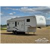 Image 2 : 2004 JAZZ 32 FT. T/A 5TH WHEEL TRAVEL TRAILER