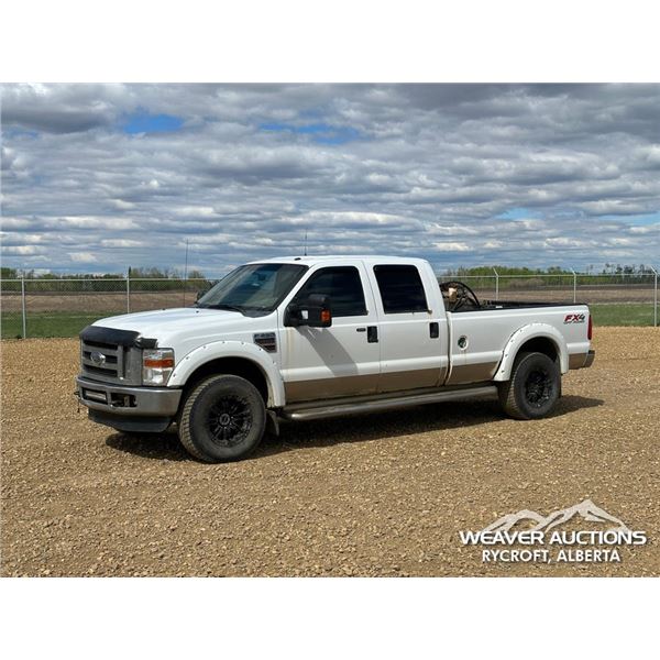 2010 FORD F350 XLT CREW CAB PICKUP