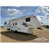 Image 3 : 2009 KEYSTONE BH 28.5 FT T/A TRAVEL TRAILER