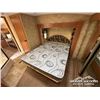 Image 40 : 2009 KEYSTONE BH 28.5 FT T/A TRAVEL TRAILER