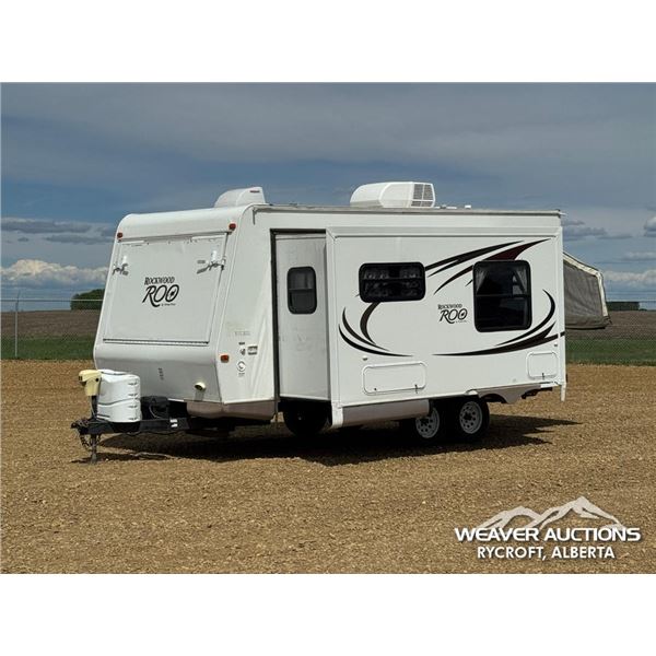 2011 FOREST RIVER ROCKWOOD 21FT T/A TRAVEL TRAILER