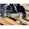 Image 10 : CATERPILLAR HYD THUMB FOR EXCAVATOR