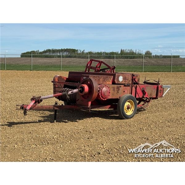 MASSEY FERGUSON 12 SQUARE BALER