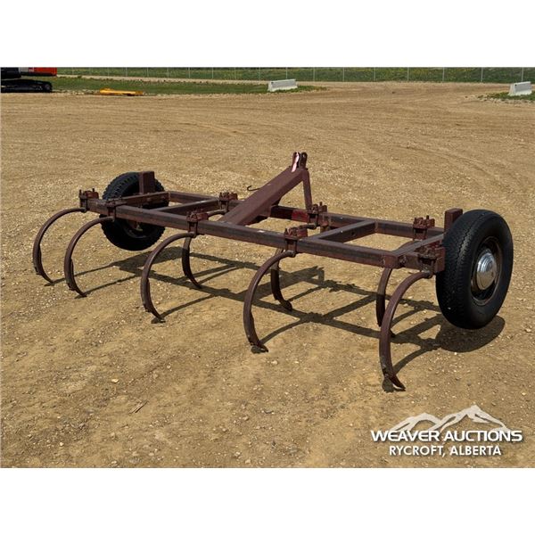 CASE 3PT HITCH CHISEL PLOW