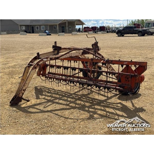 CASE 100 SIDE DELIVERY HAY RAKE