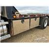 Image 68 : 2008 WESTERN STAR 4900SA TRI/A SLEEPER FLATBED