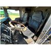 Image 8 : 2008 KENWORTH T800 TRI/A SLEEPER TRUCK TRACTOR