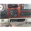 Image 19 : 2006 FORD F350 LARIAT CREW CAB PICKUP