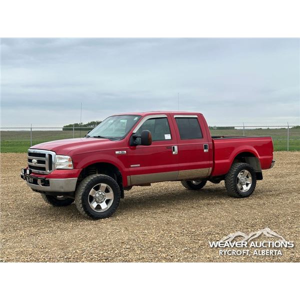 2006 FORD F350 LARIAT CREW CAB PICKUP
