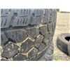 Image 14 : (5) LT275/70R18 WINTER TIRES
